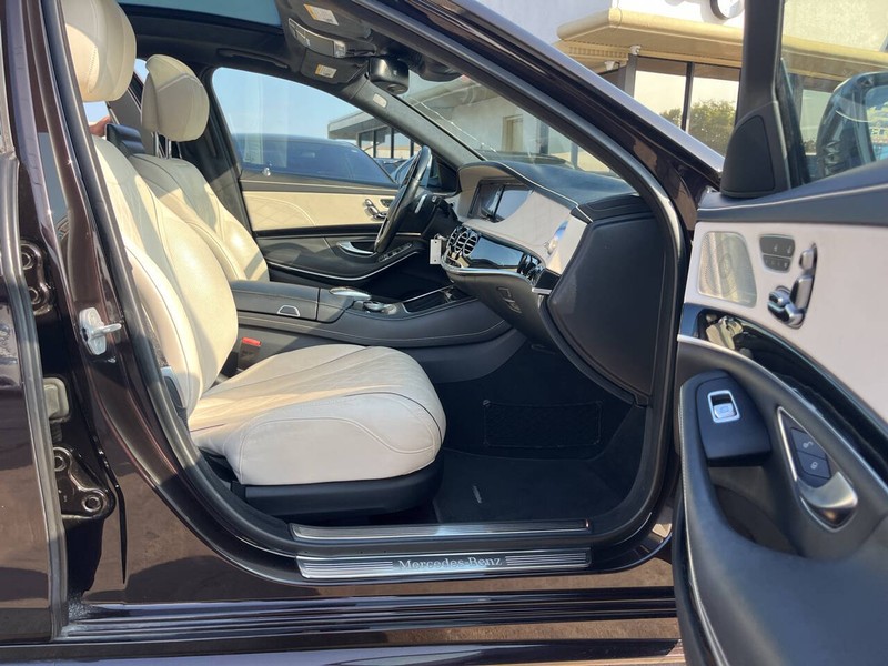 Mercedes-Benz S-Class Vehicle Image 14