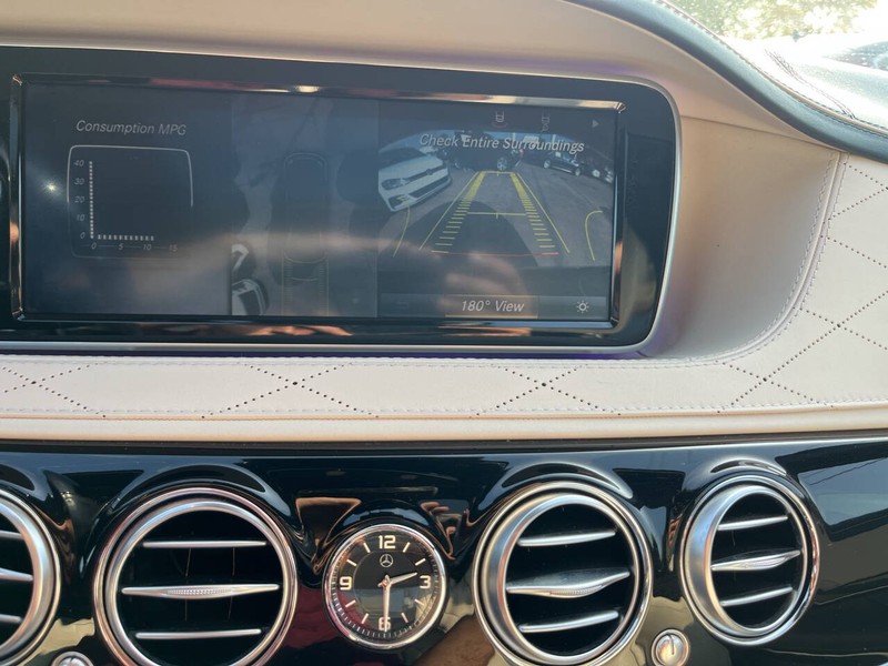 Mercedes-Benz S-Class Vehicle Image 15