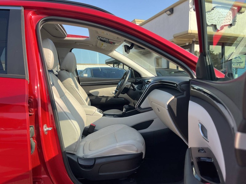 Hyundai Tucson Vehicle Image 11