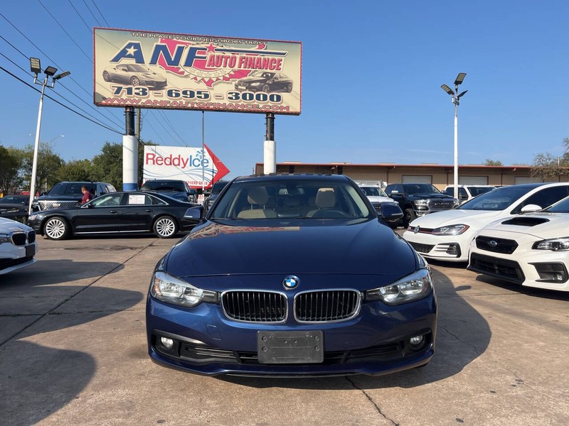 BMW 3 Series Vehicle Image 02