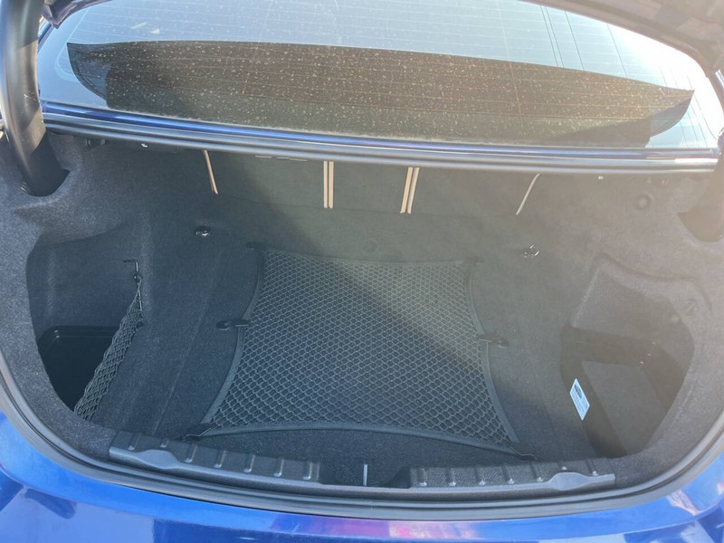 BMW 3 Series Vehicle Image 09