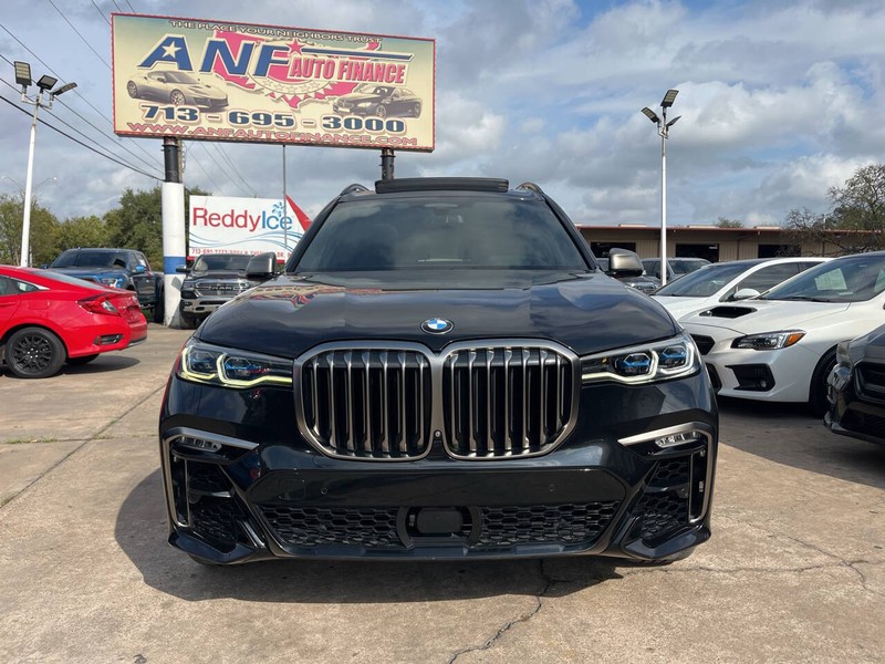 BMW X7 Vehicle Image 02