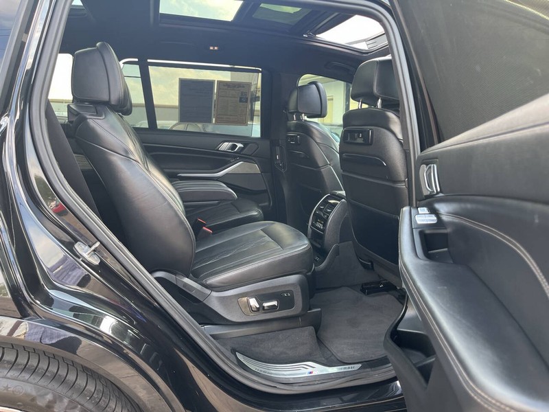 BMW X7 Vehicle Image 14