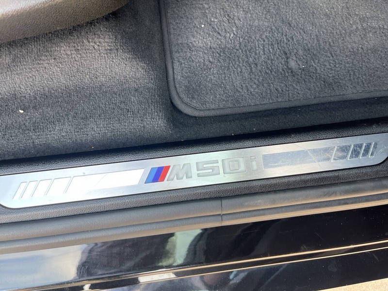 BMW X7 Vehicle Image 20