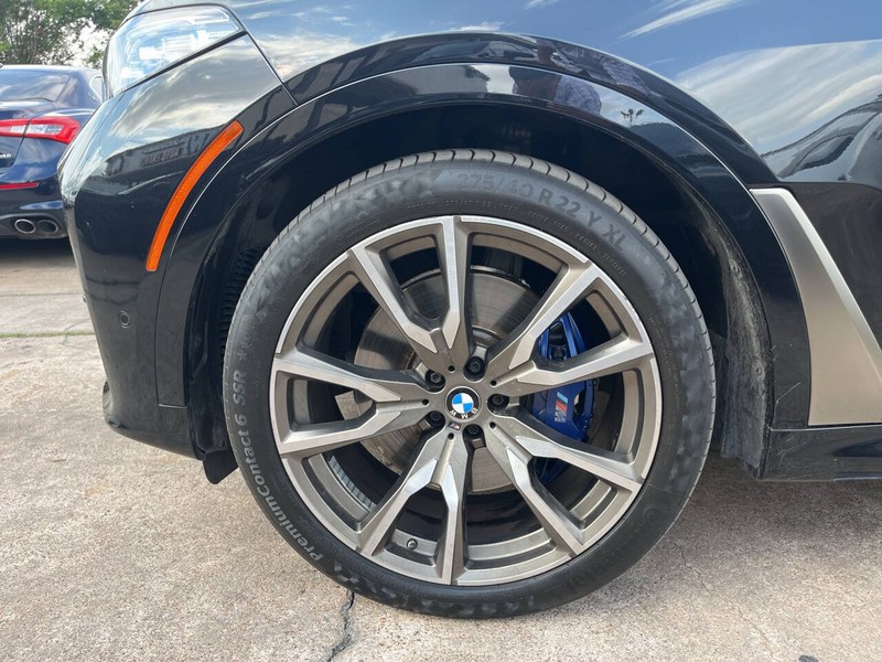 BMW X7 Vehicle Image 25