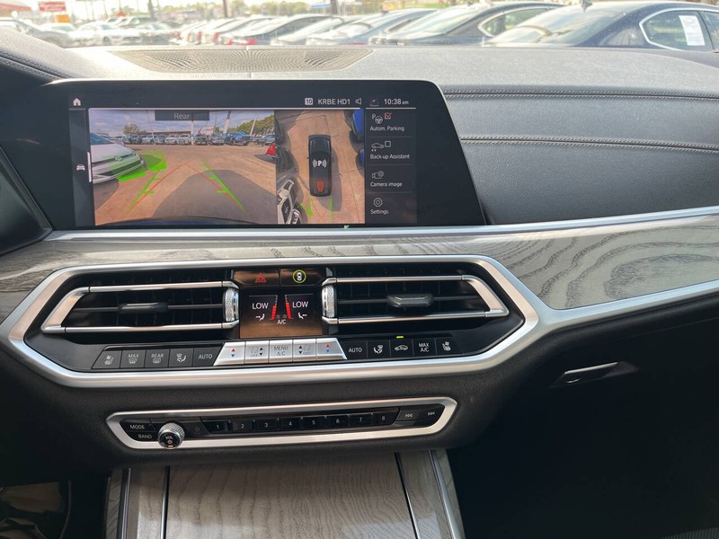 BMW X7 Vehicle Image 27