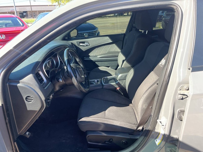 Dodge Charger Vehicle Image 10