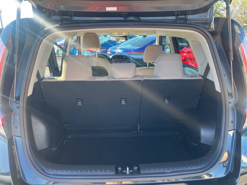 Kia Soul Vehicle Image 16