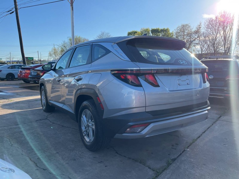 Hyundai Tucson Vehicle Image 03