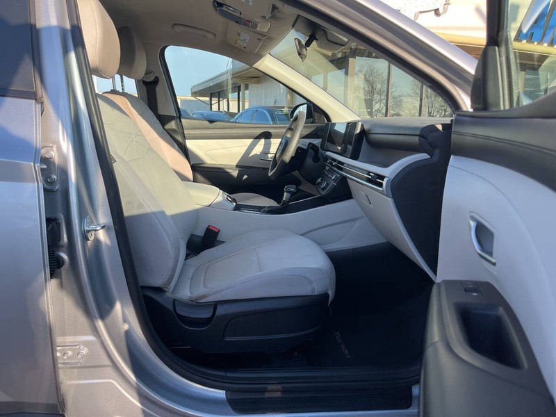 Hyundai Tucson Vehicle Image 11