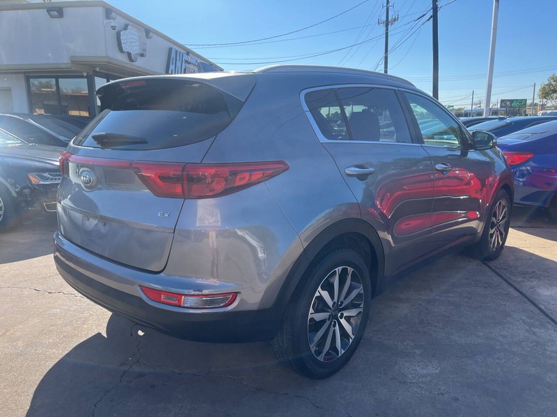 Kia Sportage Vehicle Image 04