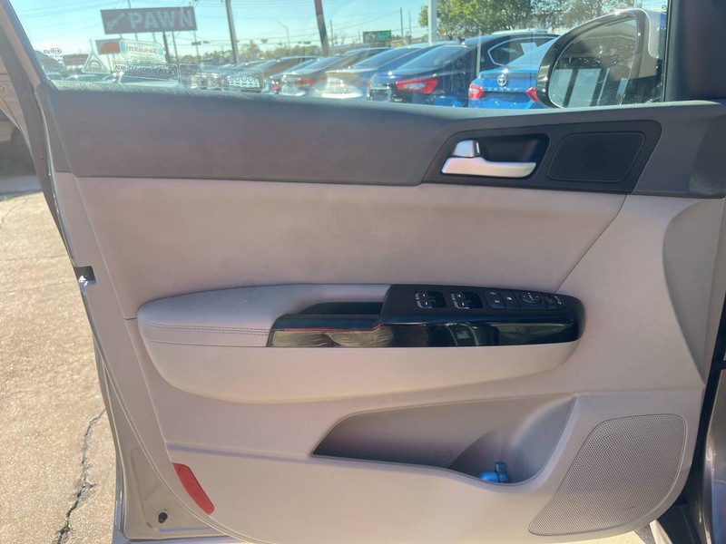 Kia Sportage Vehicle Image 07