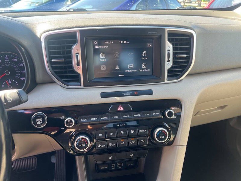 Kia Sportage Vehicle Image 13