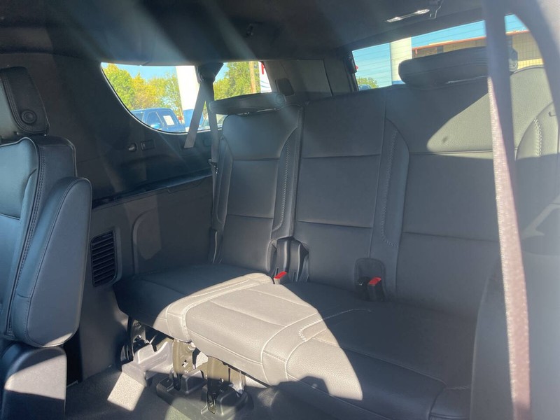 GMC Yukon XL Vehicle Image 17