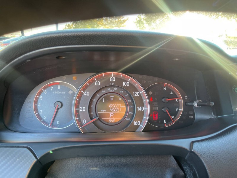 Honda Accord Vehicle Image 12