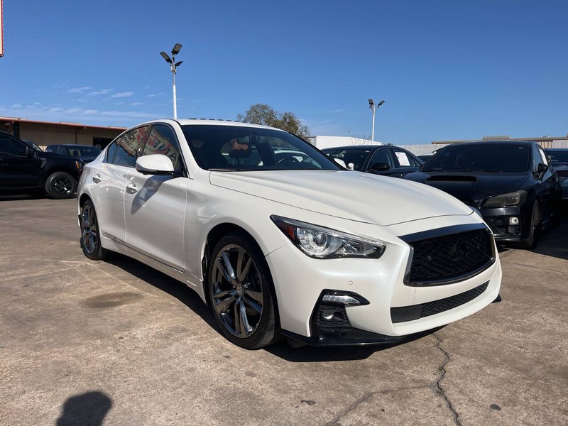 INFINITI Q50 Vehicle Image 07