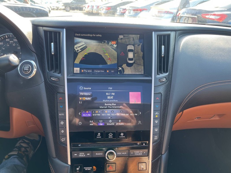 INFINITI Q50 Vehicle Image 15