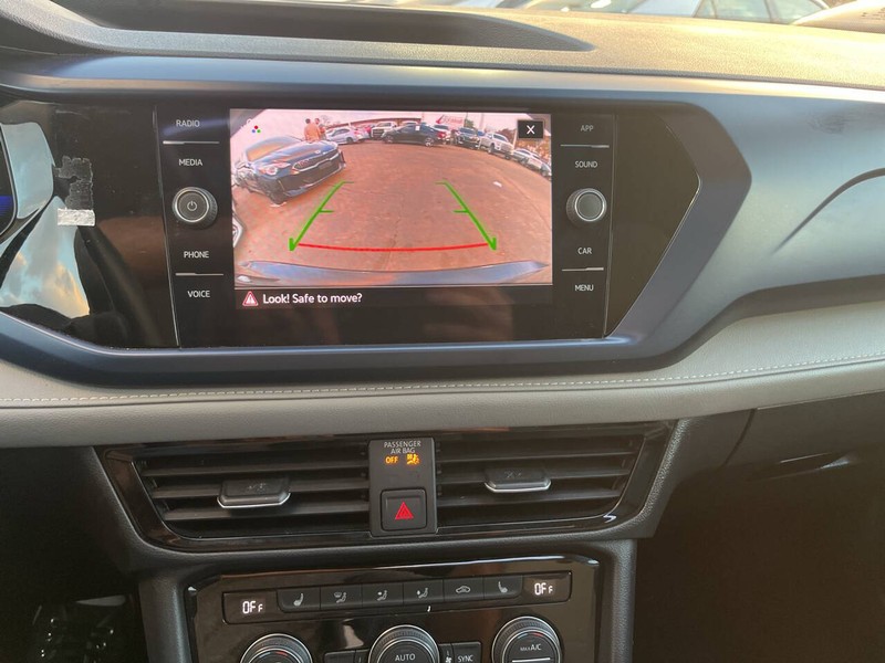 Volkswagen Taos Vehicle Image 13