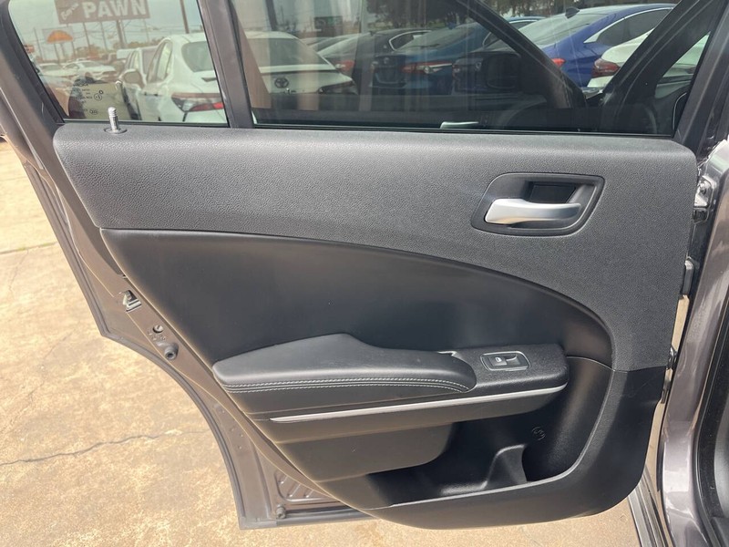 Dodge Charger Vehicle Image 14