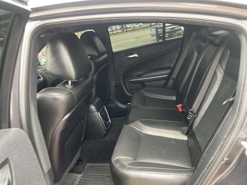 Dodge Charger Vehicle Image 16