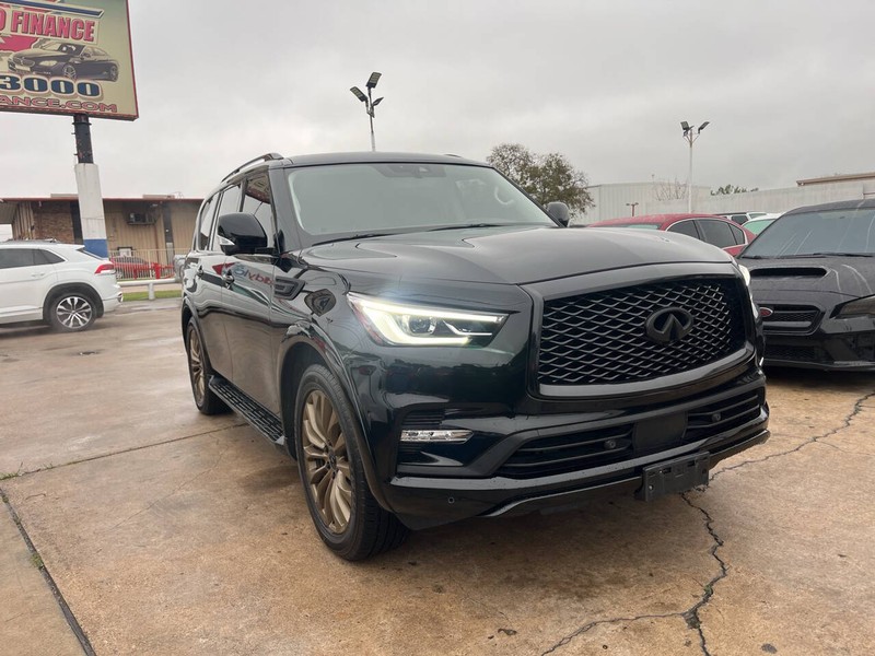 INFINITI QX80 Vehicle Image 06