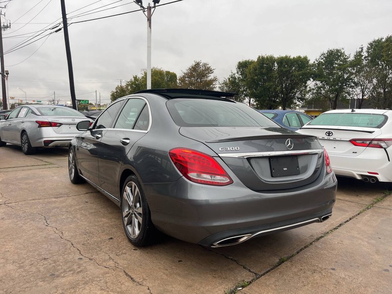 Mercedes-Benz C-Class Vehicle Image 03