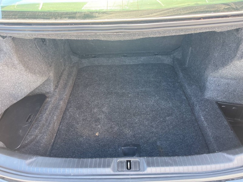 Cadillac ATS Vehicle Image 11