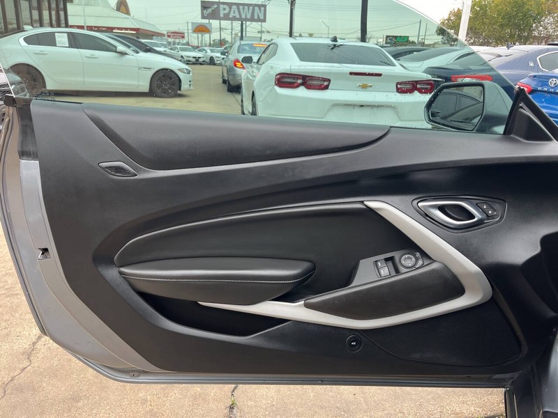 Chevrolet Camaro Vehicle Image 07