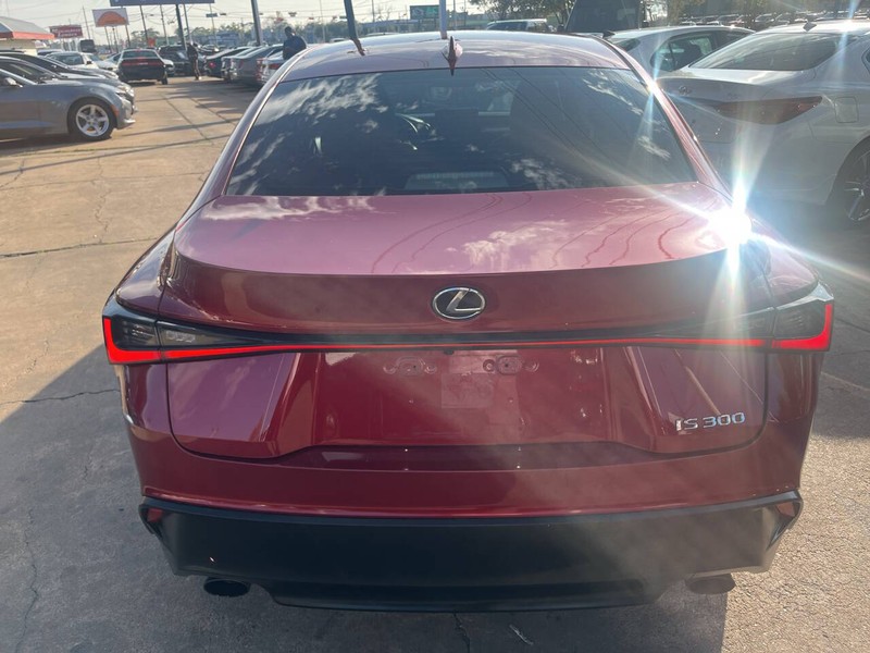 Lexus IS 300 Vehicle Image 05