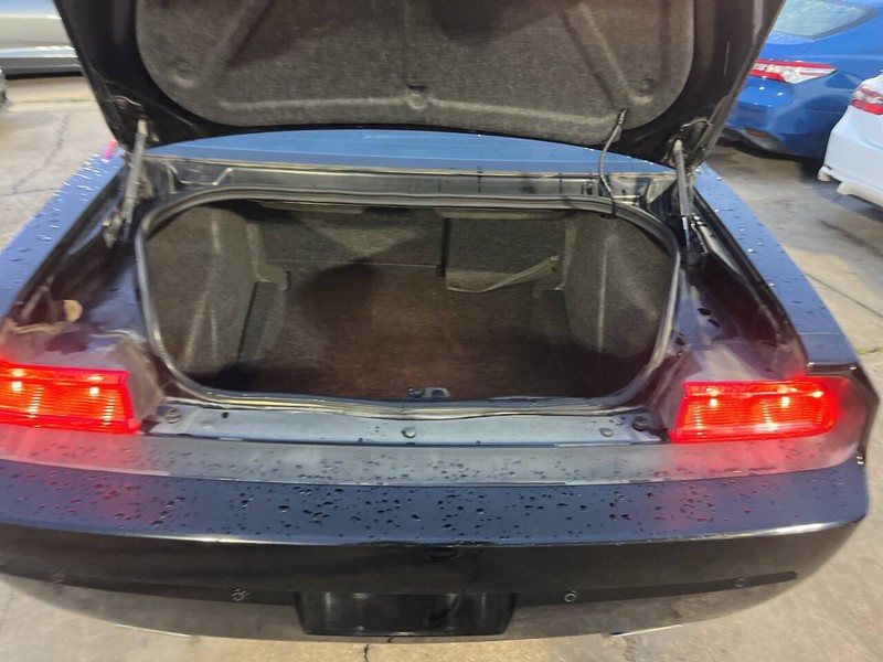 Dodge Challenger Vehicle Image 09