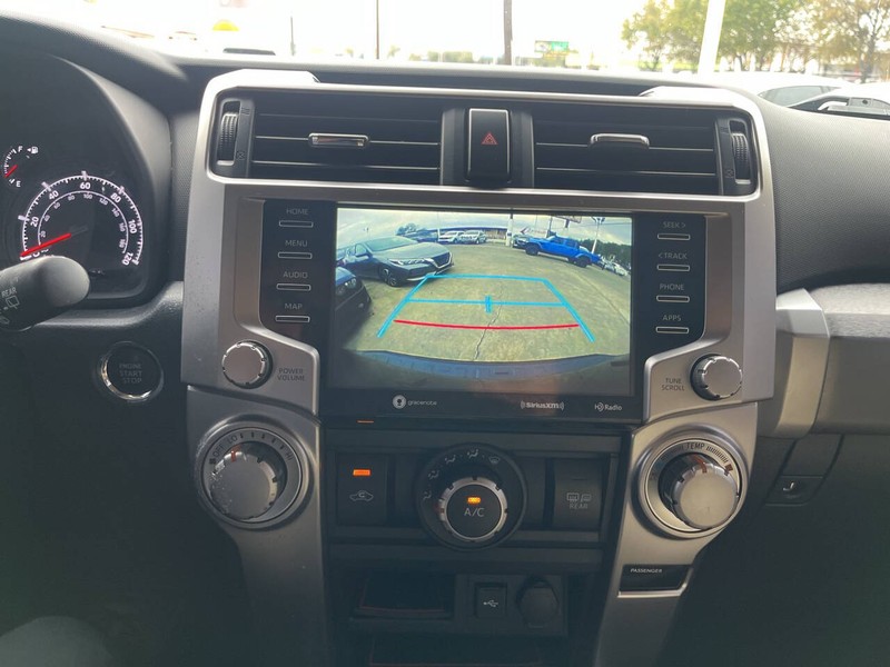 Toyota 4Runner Vehicle Image 12