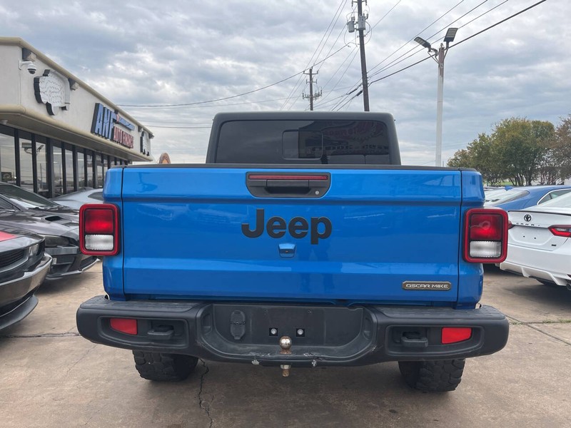 Jeep Gladiator Vehicle Image 03