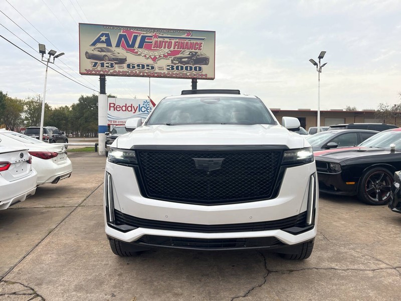 Cadillac Escalade ESV Vehicle Image 02