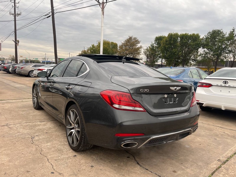 Genesis G70 Vehicle Image 03