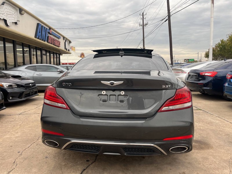 Genesis G70 Vehicle Image 04