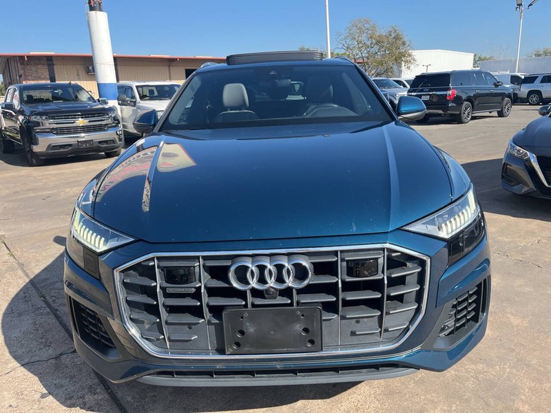 Audi Q8 Vehicle Image 02