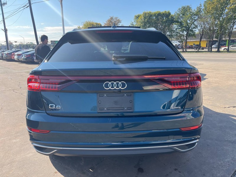 Audi Q8 Vehicle Image 07