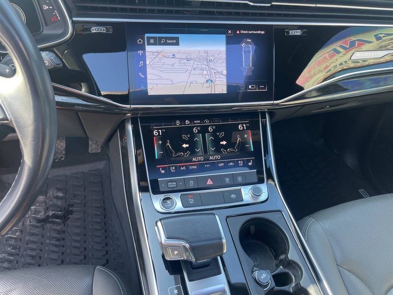 Audi Q8 Vehicle Image 11