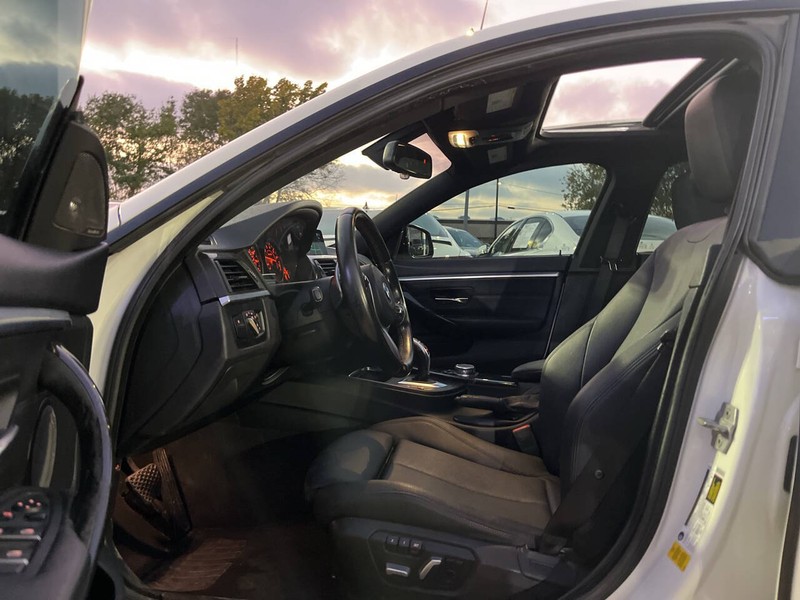 BMW 4 Series Vehicle Image 08