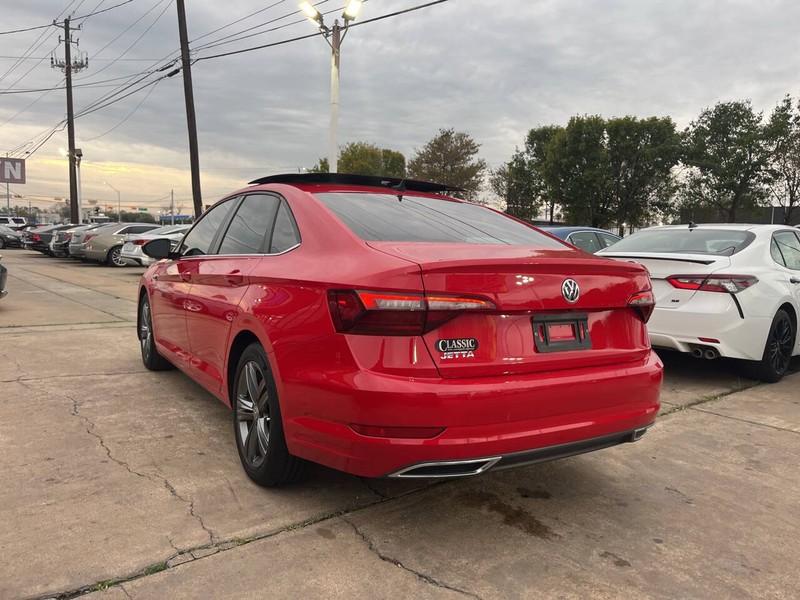 Volkswagen Jetta Vehicle Image 03