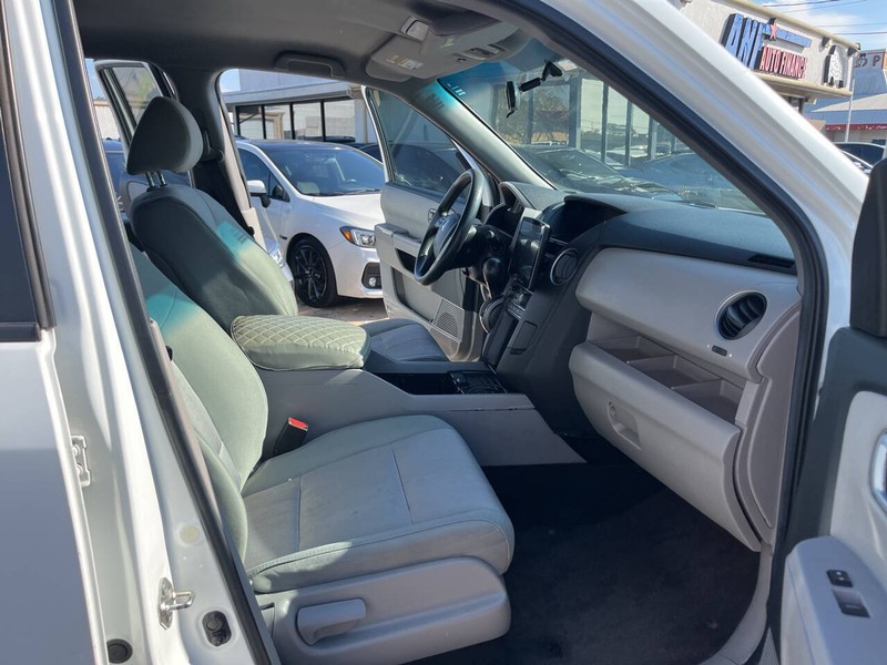 Honda Pilot Vehicle Image 16