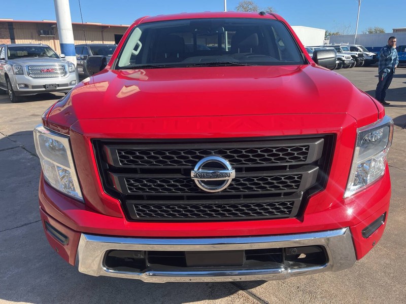 Nissan Titan Vehicle Image 03