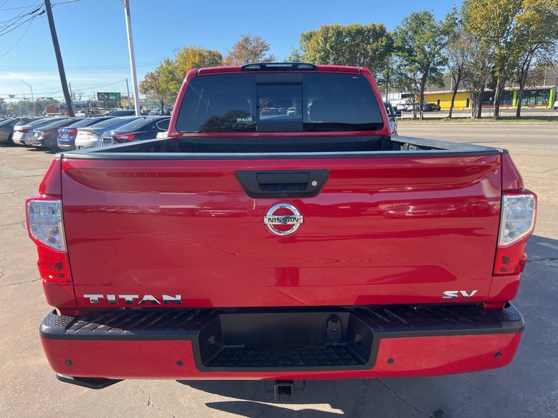 Nissan Titan Vehicle Image 06