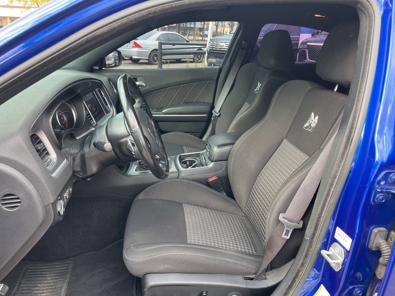 Dodge Charger Vehicle Image 08