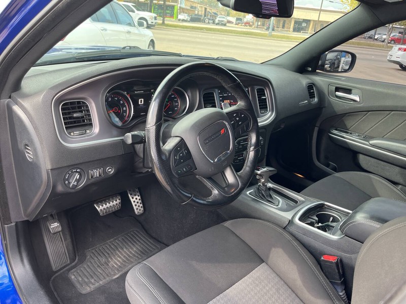 Dodge Charger Vehicle Image 09