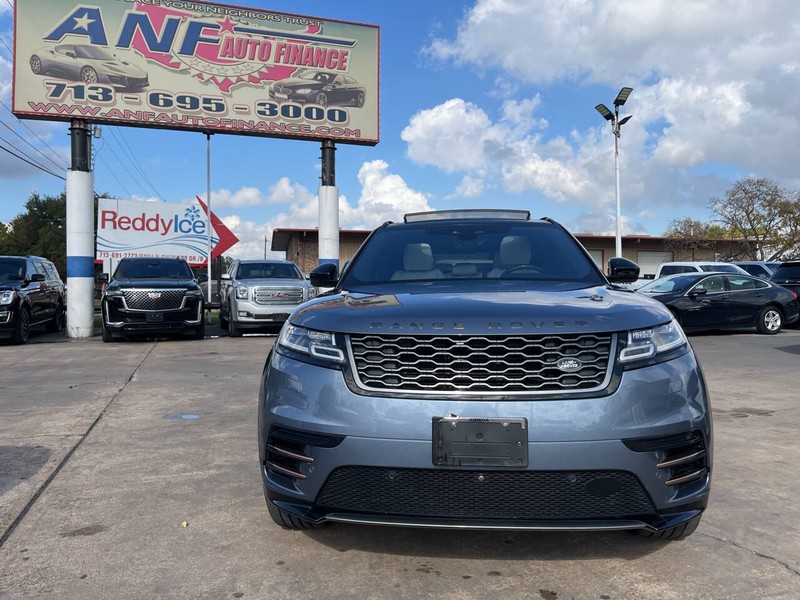 Land Rover Range Rover Velar Vehicle Image 02