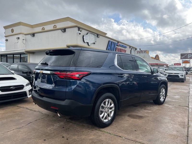 Chevrolet Traverse Vehicle Image 05