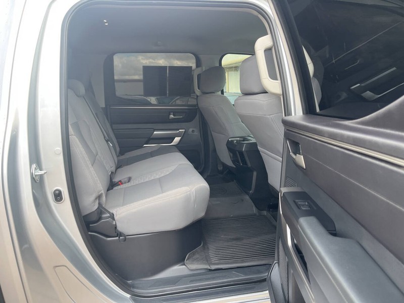 Toyota Tundra Vehicle Image 10