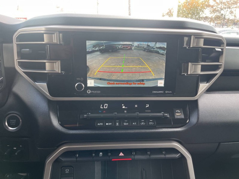 Toyota Tundra Vehicle Image 12