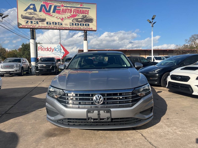 Volkswagen Jetta Vehicle Image 02